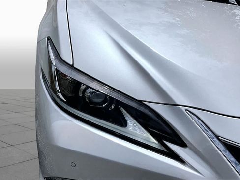 Used 2024 Lexus ES 350 w/ Premium Package FWD image 28