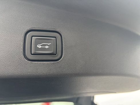 Used 2024 Cadillac Lyriq Luxury image 28