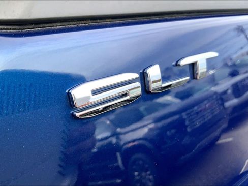 Used 2022 GMC Terrain SLT image 10