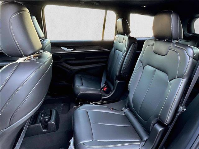 New 2026 Jeep Grand Cherokee L Limited w/ Limited Altitude Package RWD image 12