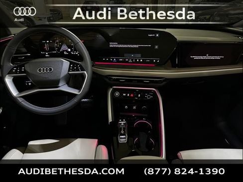 New 2025 Audi Q5 Prestige image 11