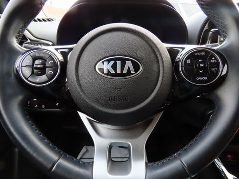 Used 2021 Kia Soul EX image 32