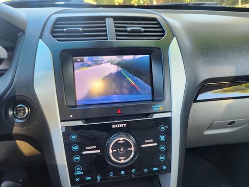 Used 2013 Ford Explorer Limited image 26