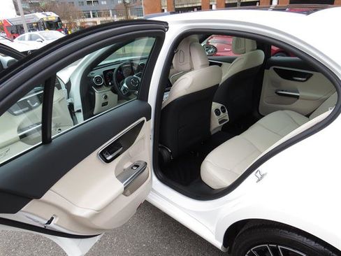 Used 2025 Mercedes-Benz C 300 4MATIC Sedan image 21