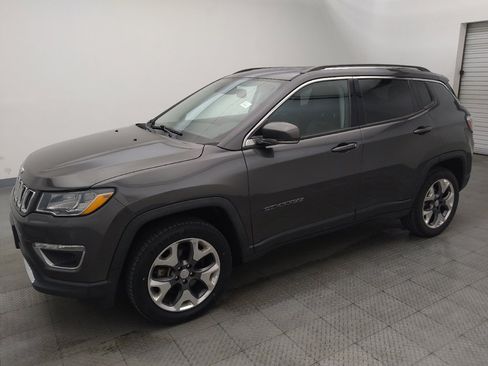 Used 2019 Jeep Compass Limited w/ Safety & Security Group AWD/4WD image 2