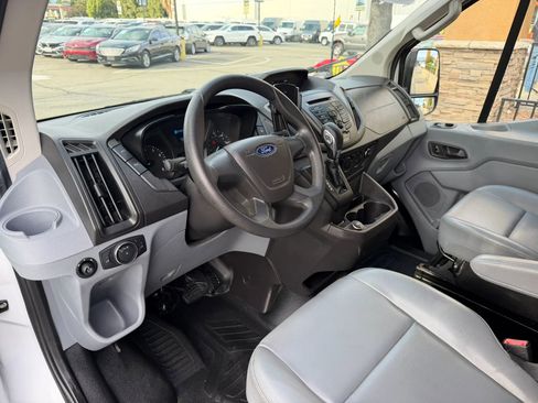 Used 2018 Ford Transit 150 XL RWD image 11