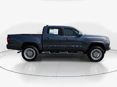 Used 2023 Toyota Tacoma SR w/ SR Convenience Package RWD image 5