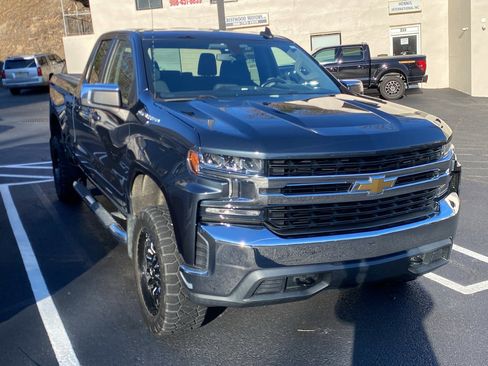 Used 2019 Chevrolet Silverado 1500 LT w/ All-Star Edition image 2