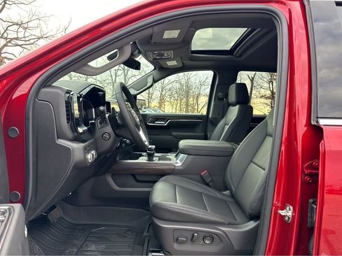 New 2026 GMC Sierra 1500 SLT w/ SLT Premium Plus Package image 8