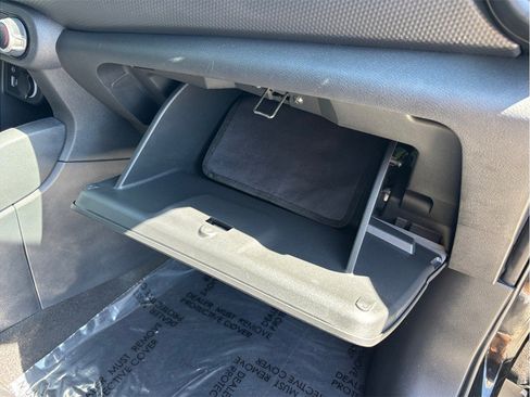 Used 2022 Nissan Kicks S FWD image 38