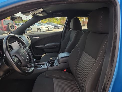 Used 2023 Dodge Charger SXT w/ Blacktop Package RWD image 12