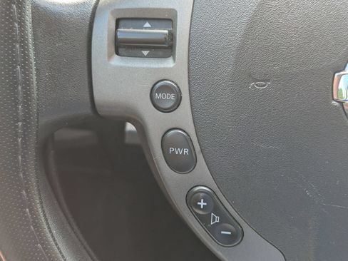 Used 2012 Nissan Sentra 2.0 SR FWD image 8