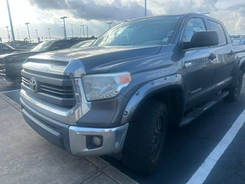 Used 2014 Toyota Tundra SR5 w/ SR5 Upgrade Package AWD/4WD image 1