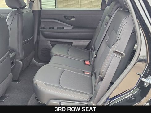 New 2026 Nissan Pathfinder SL FWD image 17