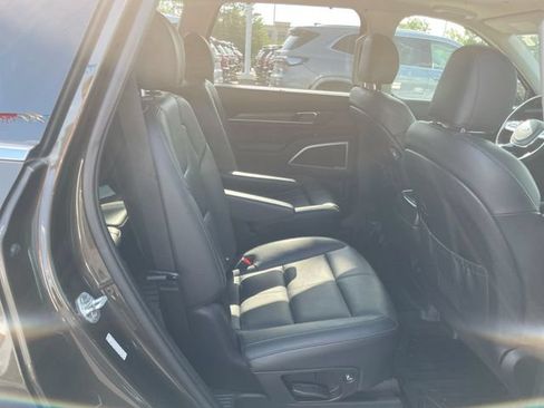 Used 2021 Kia Telluride EX w/ EX Premium Package FWD image 18