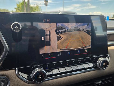 New 2026 GMC Canyon Denali AWD/4WD image 23