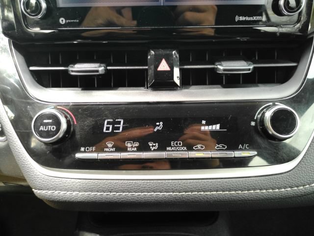 Used 2021 Toyota Corolla SE FWD image 43