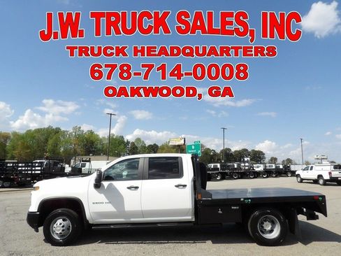 Used 2025 Chevrolet Silverado 3500 W/T w/ WT Convenience Package image 2