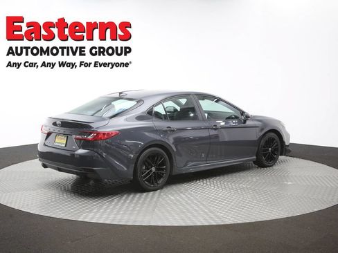 Used 2025 Toyota Camry SE FWD image 40