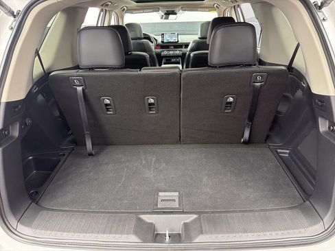 Used 2025 Honda Pilot Touring image 39