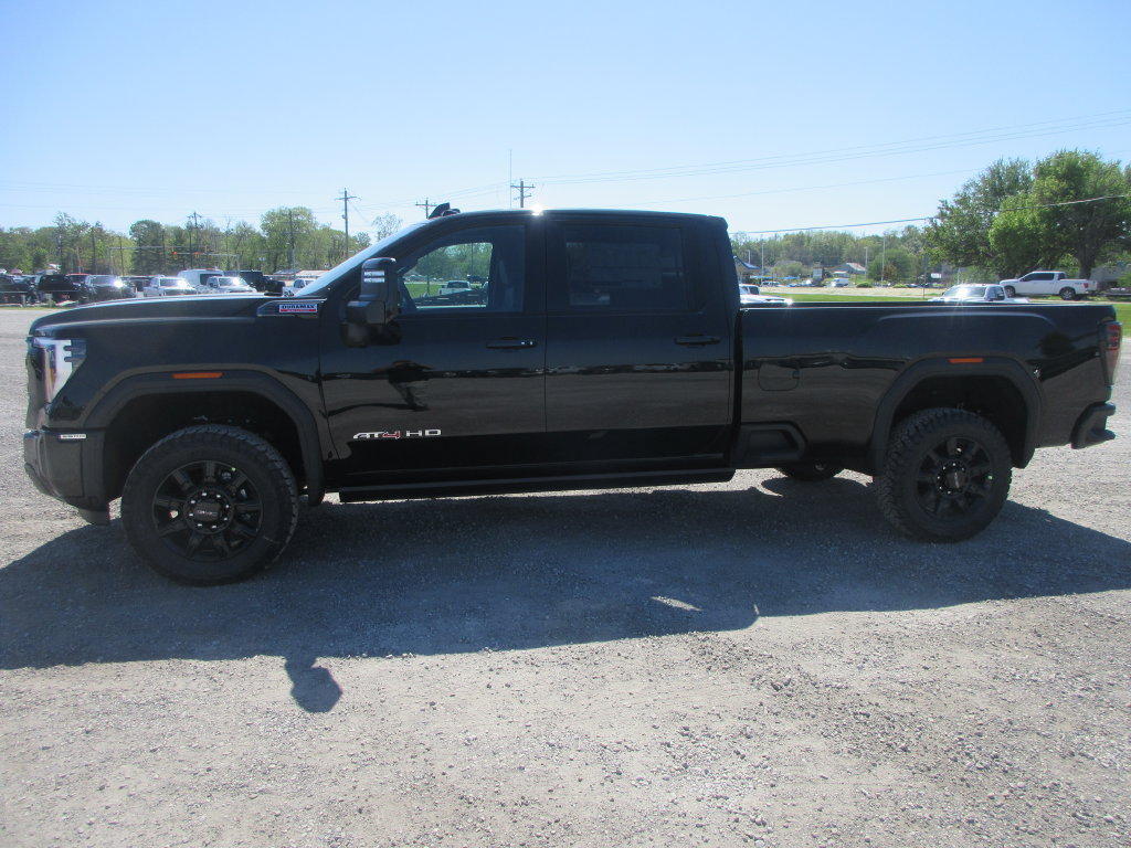 New 2026 GMC Sierra 3500 AT4 w/ AT4 Premium Plus Package AWD/4WD image 10