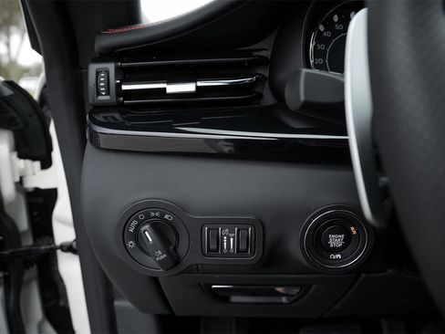 Certified 2024 Maserati Quattroporte Modena Ultima Q4 image 19