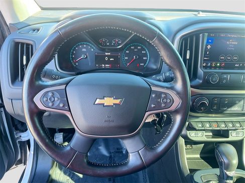 Used 2022 Chevrolet Colorado Z71 image 11
