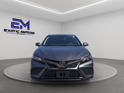 Used 2022 Toyota Camry SE FWD image 8