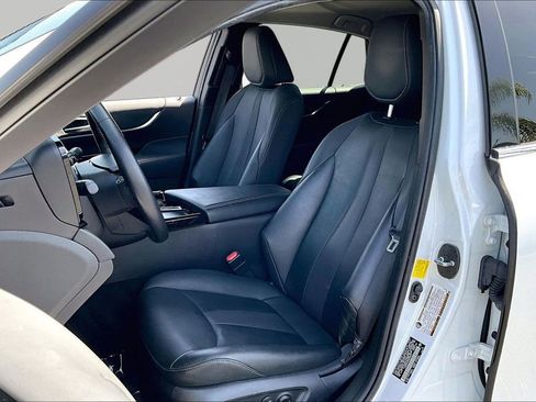 Used 2021 Toyota Mirai w/ Advanced Technology Package RWD image 20