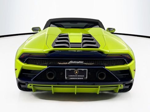 Used 2020 Lamborghini Huracan EVO image 36