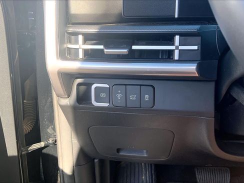 Used 2024 Hyundai Santa Fe SEL FWD image 35