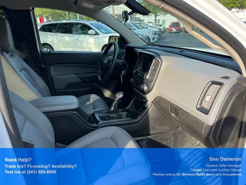 Used 2022 Chevrolet Colorado W/T RWD image 11