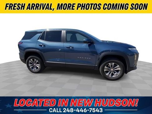 Used 2025 Chevrolet Equinox LT FWD image 3