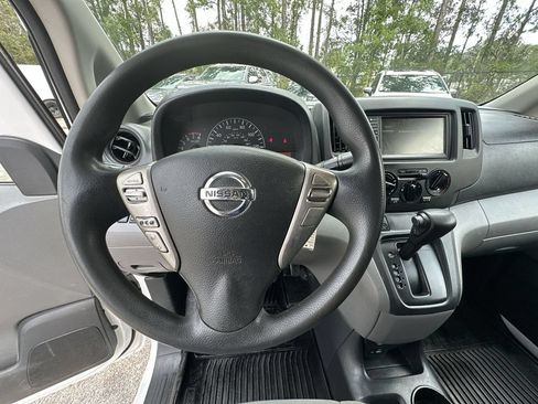 Used 2020 Nissan NV200 SV FWD image 11