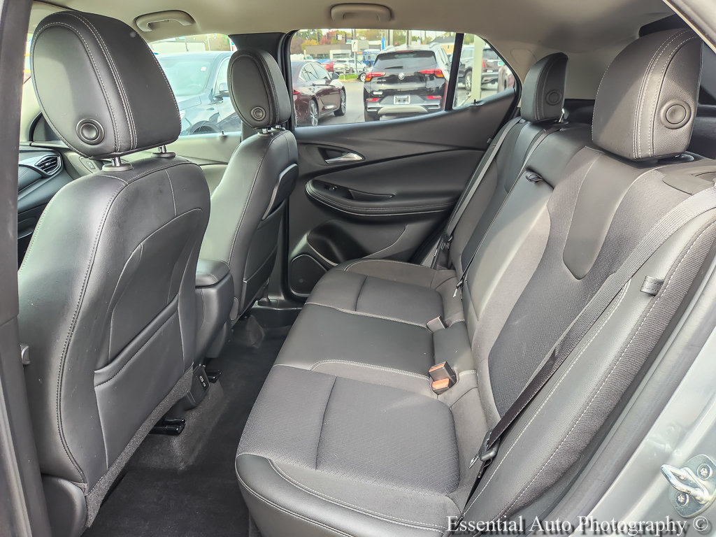 Used 2023 Buick Encore GX Select w/ Sport Touring Package FWD image 9