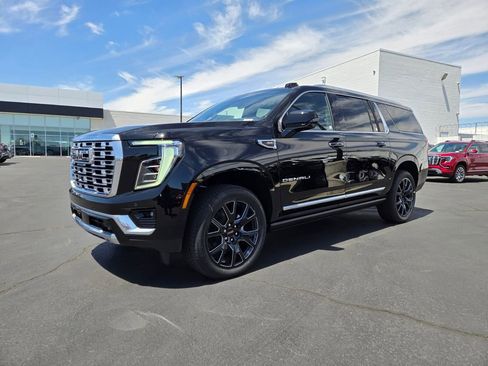 New 2026 GMC Yukon XL Denali w/ Sun & Power Step Package AWD/4WD image 2