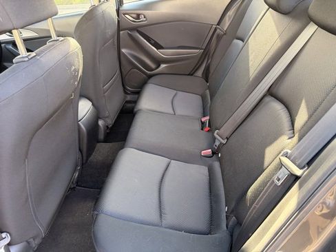 Used 2018 MAZDA MAZDA3 Sport image 7