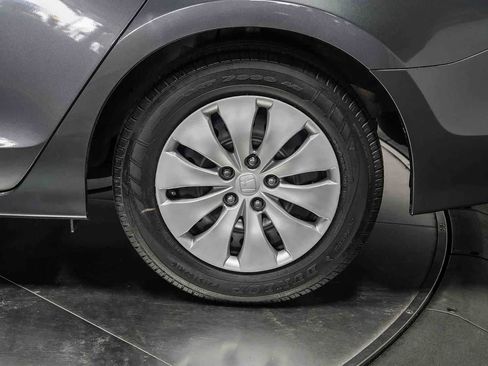 Used 2011 Honda Accord LX image 10