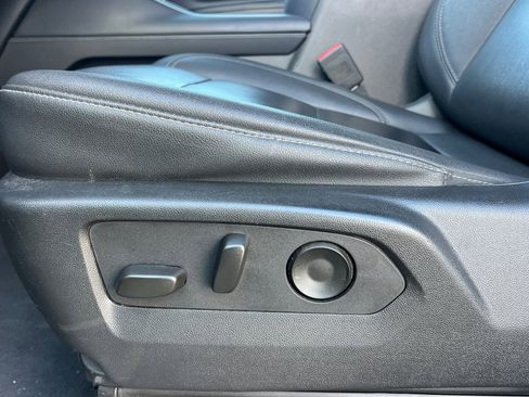 Used 2024 Chevrolet Tahoe LT image 13