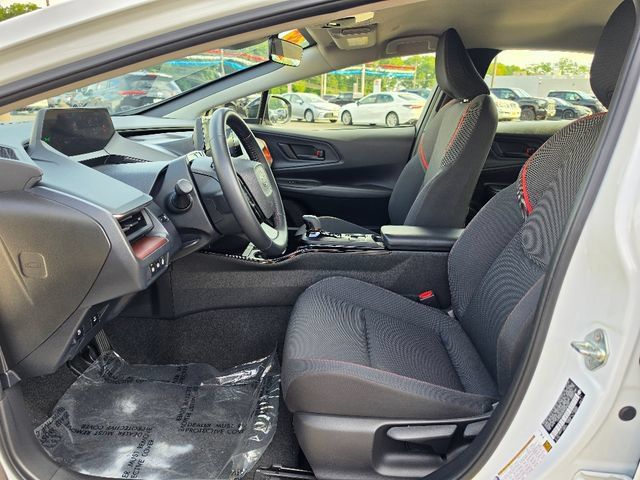 Used 2024 Toyota Prius Prime FWD image 21