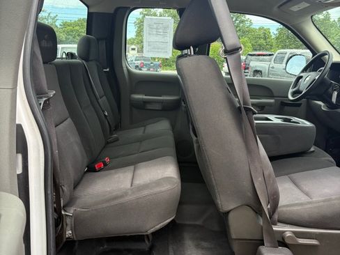 Used 2010 Chevrolet Silverado 1500 W/T RWD image 12