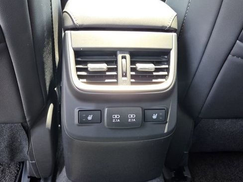 Used 2021 Subaru Outback Limited XT w/ Popular Package #2 AWD/4WD image 16