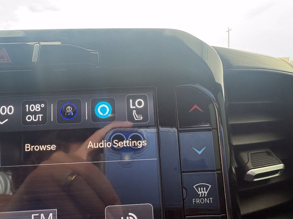Used 2023 RAM 1500 Laramie AWD/4WD image 11