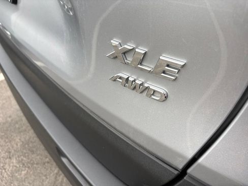 Used 2022 Toyota RAV4 XLE Premium AWD/4WD image 14