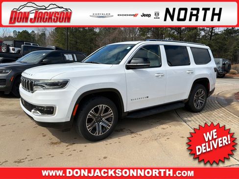 Used 2025 Jeep Wagoneer 4WD w/ Premium Group I image 1