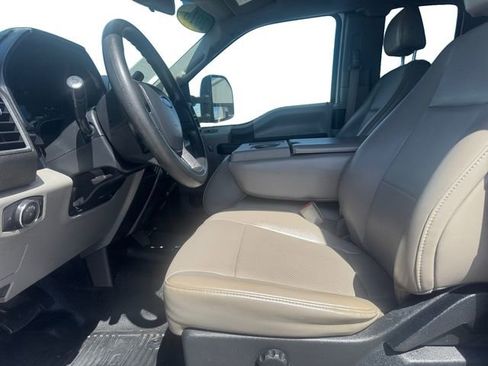 Used 2018 Ford F250 XL w/ Power Equipment Group image 9