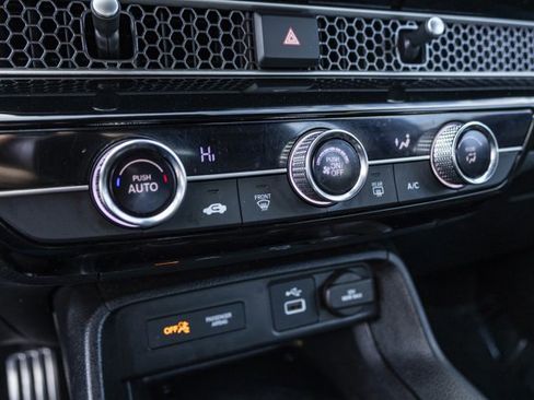 Used 2023 Honda Civic Sport image 19