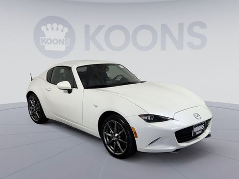 Used 2021 MAZDA MX-5 Miata RF Grand Touring image 10