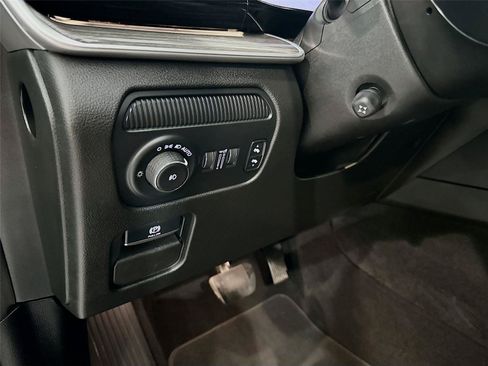 Used 2022 Jeep Wagoneer Series III w/ Convenience Group I AWD/4WD image 7