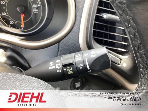 Used 2017 Jeep Cherokee Limited AWD/4WD image 31